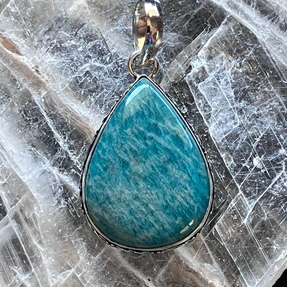Amazonite Crystal Gemstone Jewelry Pendant - Picture 6 of 7